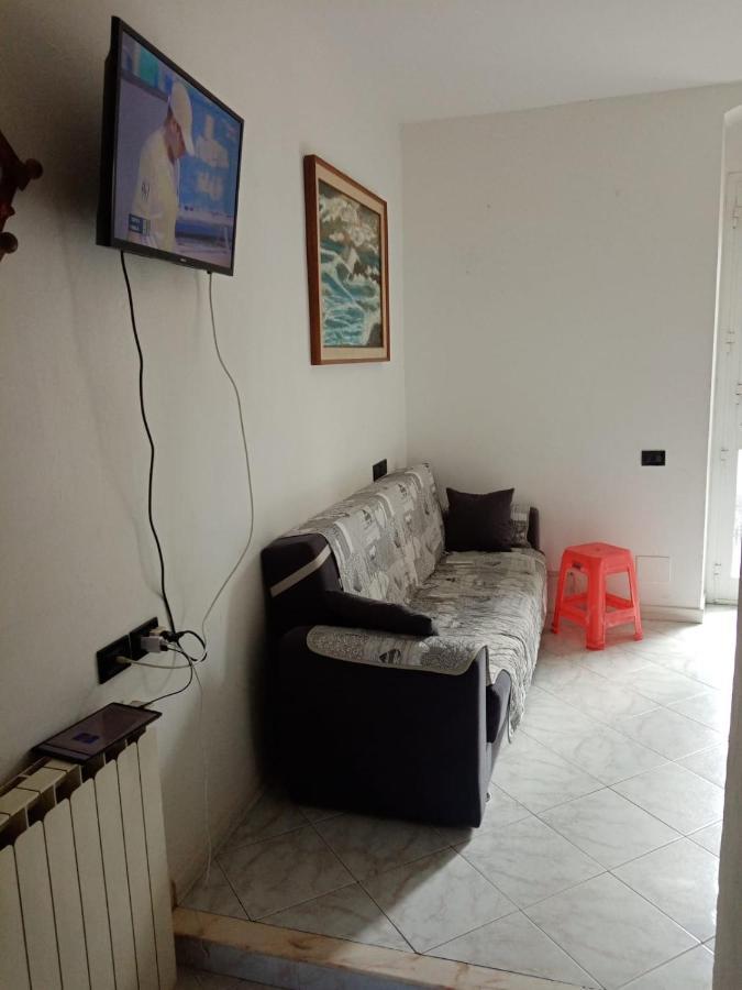 Apartamento Casa Albarosa, 10 Min Walk Train Station, Free Parking. La Spezia Exterior foto