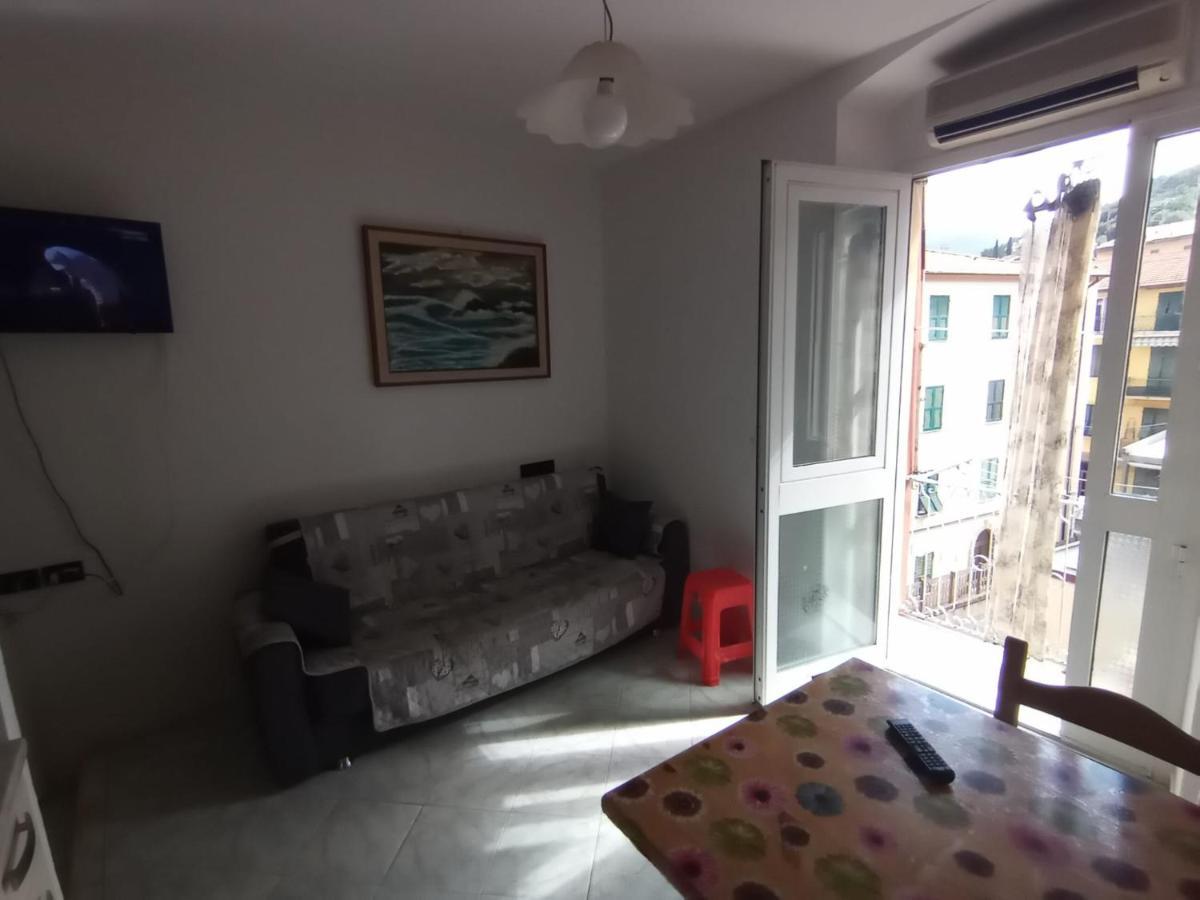 Apartamento Casa Albarosa, 10 Min Walk Train Station, Free Parking. La Spezia Exterior foto